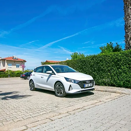 Paradise Town Hadrian 100 Mbps Free Wifi Villa *