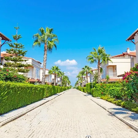 Paradise Town Hadrian 100 Mbps Free Wifi